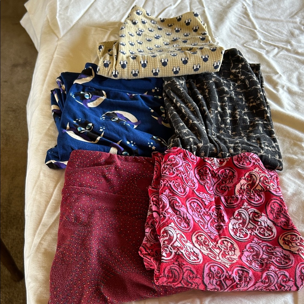 Lularoe Assorted Patterned Leggings - Red, Blue, … - image 2